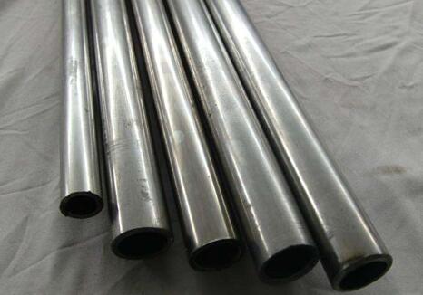 精密高頻<a href=http://m.xajjlby.com target=_blank class=infotextkey>直縫焊接鋼管</a>.jpg