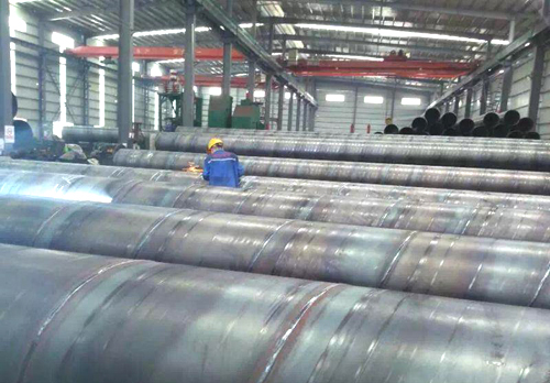 螺旋<a href=http://m.xajjlby.com target=_blank class=infotextkey>焊接鋼管</a>補焊