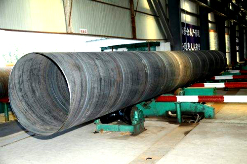 <a href=http://m.xajjlby.com target=_blank class=infotextkey>螺旋焊接鋼管</a>探傷現場